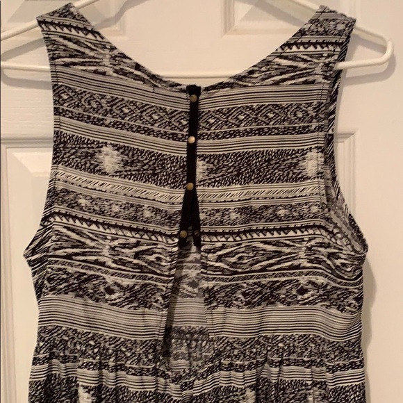 Sleeveless mini sundress - Picture 3 of 5